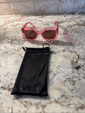 Diff Eyewear Pink Square Frame Sunglasses